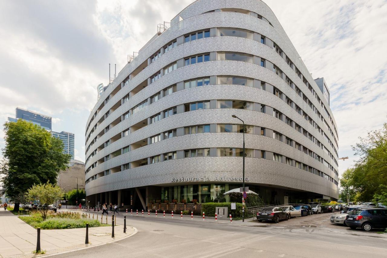 Deluxe Apartment Wronia 45 With Ac, Parking & Balcony By Renters Prestige Βαρσοβία Εξωτερικό φωτογραφία