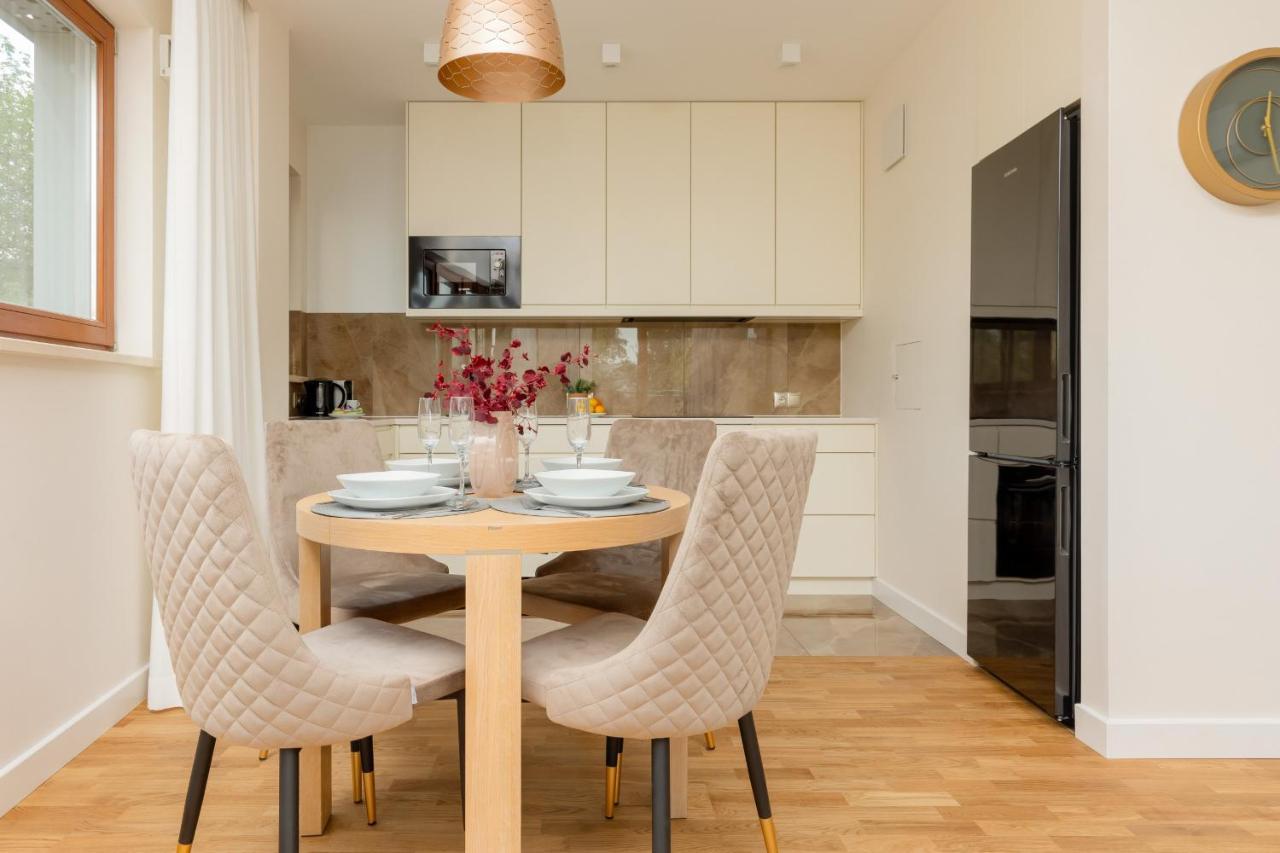 Deluxe Apartment Wronia 45 With Ac, Parking & Balcony By Renters Prestige Βαρσοβία Εξωτερικό φωτογραφία