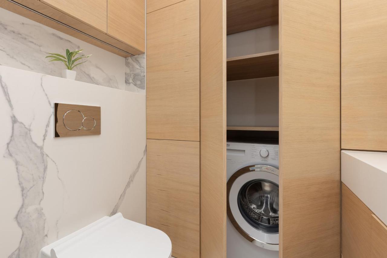 Deluxe Apartment Wronia 45 With Ac, Parking & Balcony By Renters Prestige Βαρσοβία Εξωτερικό φωτογραφία