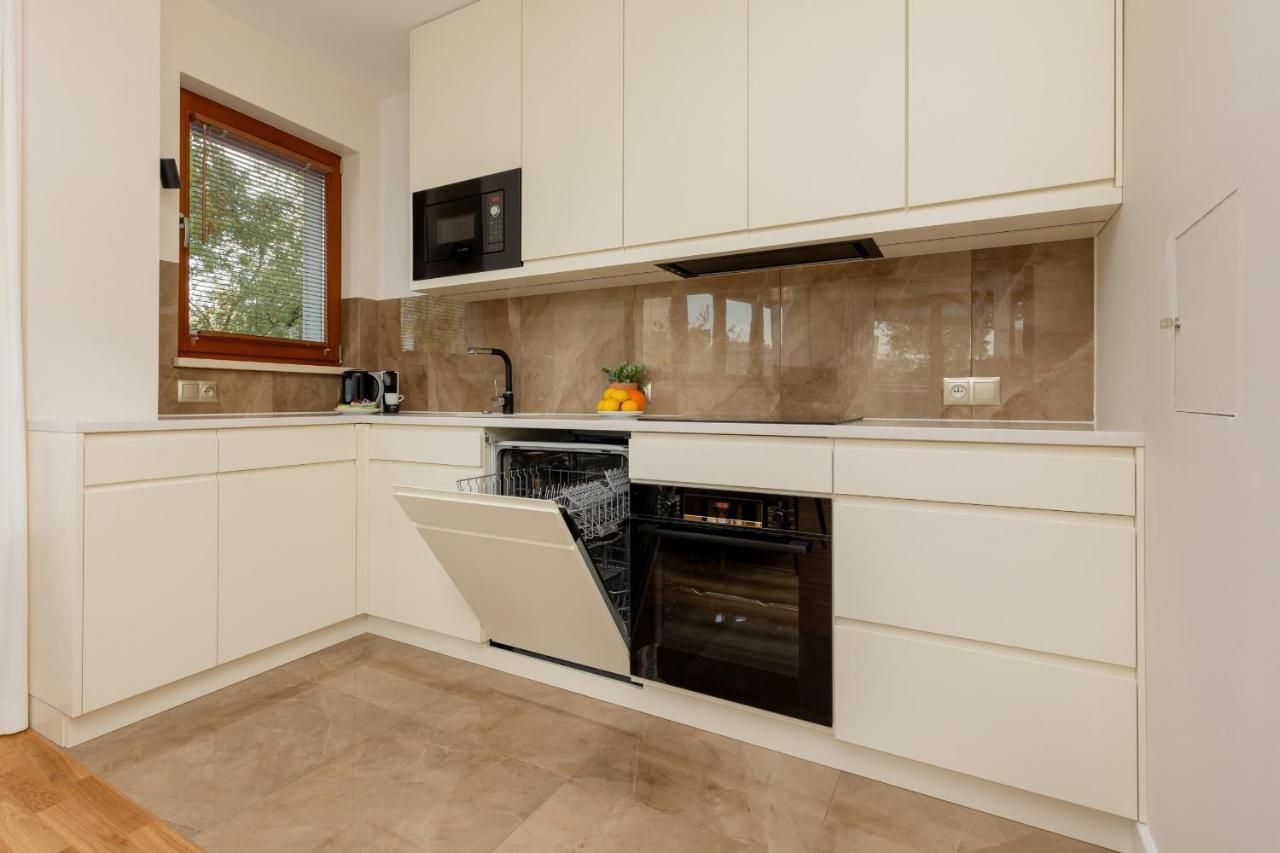 Deluxe Apartment Wronia 45 With Ac, Parking & Balcony By Renters Prestige Βαρσοβία Εξωτερικό φωτογραφία